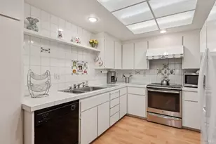 37 Prairie Falcon Dr, Novato, CA 94949 - Photo 19