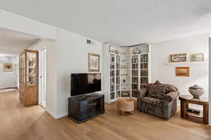 37 Prairie Falcon Dr, Novato, CA 94949 - Photo 17