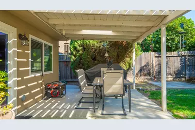 606 Sunnyvale Place, Vacaville, CA 95687 - Photo 43