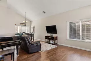 606 Sunnyvale Pl, Vacaville, CA 95687 - Photo 7