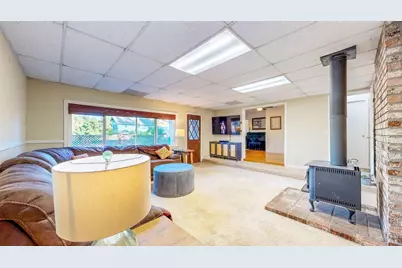2142 Laguna Road, Santa Rosa, CA 95401 - Photo 29