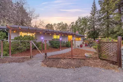 2142 Laguna Road, Santa Rosa, CA 95401 - Photo 7