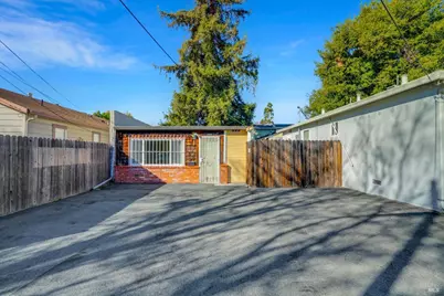 490 E L Street, Benicia, CA 94510 - Photo 39
