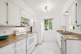155 La Mancha Dr, Sonoma, CA 95476 - Photo 13