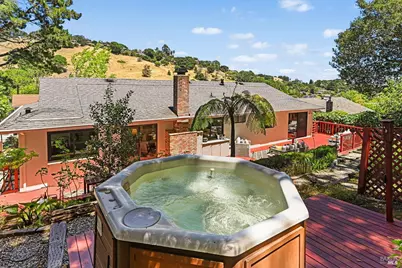 501 Willow Court, Novato, CA 94945 - Photo 1
