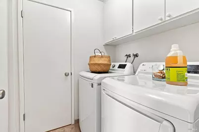 8 Chaucer Court, Mill Valley, CA 94941 - Photo 23