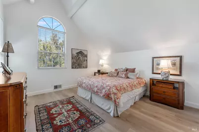 377 E 2nd Street, Benicia, CA 94510 - Photo 17