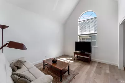 377 E 2nd Street, Benicia, CA 94510 - Photo 25