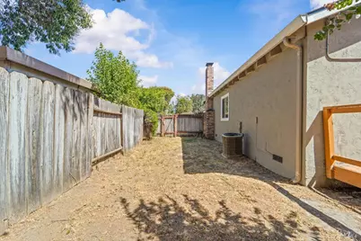 1086 Mockingbird Lane, Fairfield, CA 94533 - Photo 43