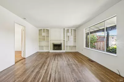 516 Oak Lake Avenue, Santa Rosa, CA 95409 - Photo 5