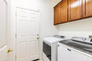 720 Wintergreen Ct, Napa, CA 94559 - Photo 25