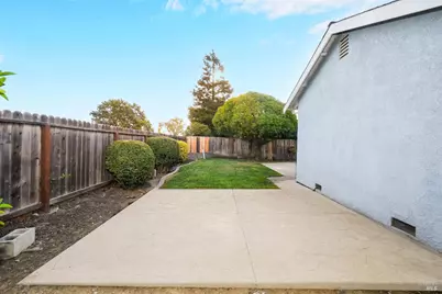 1005 Winters Way, Suisun City, CA 94585 - Photo 21