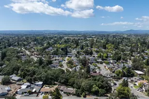 2827 Marlow Rd, Santa Rosa, CA 95403 - Photo 31