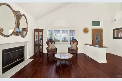 754 Roscommon Drive, Vacaville, CA 95688 - Photo 19