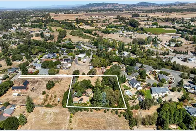 690 Palm Avenue, Penngrove, CA 94951 - Photo 71