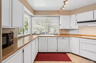 105 Glenoak Ct, Santa Rosa, CA 95409 - Photo 31