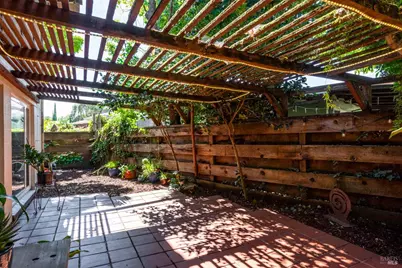 1041 3rd Street, Novato, CA 94945 - Photo 27