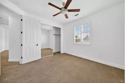 3034 W Clinton Court, Visalia, CA 93291 - Photo 37
