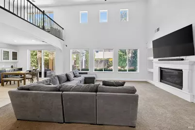 3034 W Clinton Court, Visalia, CA 93291 - Photo 23