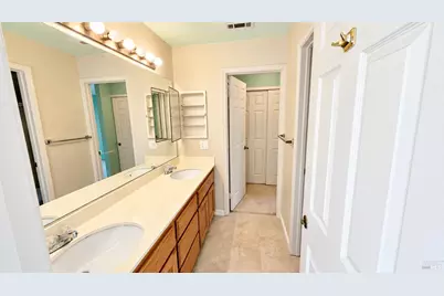 207 Loch Lomond Drive, Vacaville, CA 95687 - Photo 9