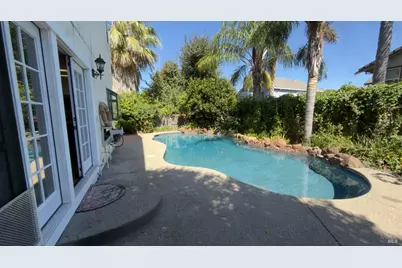 207 Loch Lomond Drive, Vacaville, CA 95687 - Photo 13