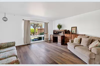 1072 Los Gamos Road #E, San Rafael, CA 94903 - Photo 7