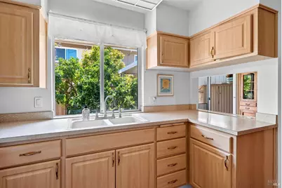 1072 Los Gamos Road #E, San Rafael, CA 94903 - Photo 13