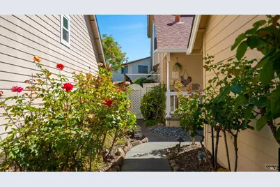 18 Bay Tree Court, Cotati, CA 94931 - Photo 7