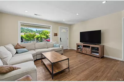 14 Bellevue Avenue, Napa, CA 94558 - Photo 7
