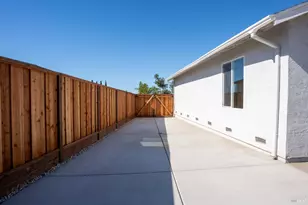 457 Violet Rd, Hercules, CA 94547 - Photo 27