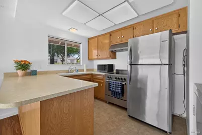 24 Aspen Meadows Circle, Santa Rosa, CA 95409 - Photo 13
