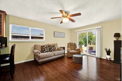 348 Adobe Drive, Vacaville, CA 95687 - Photo 9