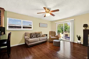 348 Adobe Dr, Vacaville, CA 95687 - Photo 9