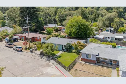 10 Brookside Drive, Willits, CA 95490 - Photo 35