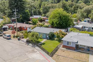 10 Brookside Dr, Willits, CA 95490 - Photo 35