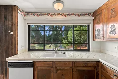 1552 Parkwood Court, Napa, CA 94558 - Photo 21