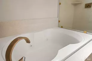 2010 Falcon Ridge Dr, Petaluma, CA 94954 - Photo 61