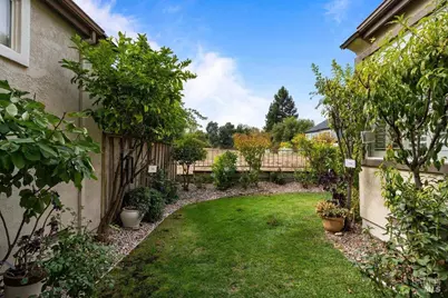 2010 Falcon Ridge Drive, Petaluma, CA 94954 - Photo 7