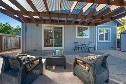 1136 Navarro Street, Santa Rosa, CA 95401 - Photo 31