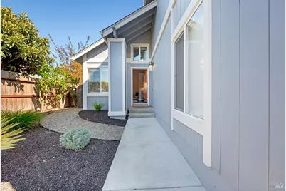 1136 Navarro Street, Santa Rosa, CA 95401 - Photo 3