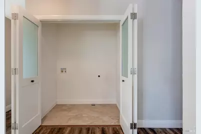1136 Navarro Street, Santa Rosa, CA 95401 - Photo 41