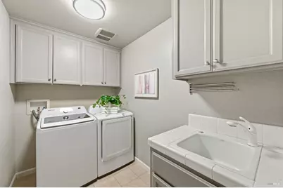 960 Capitola Drive, Napa, CA 94559 - Photo 45