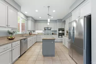 960 Capitola Dr, Napa, CA 94559 - Photo 19
