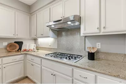 960 Capitola Drive, Napa, CA 94559 - Photo 21