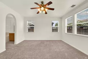 812 Purple Sage Dr, Vacaville, CA 95687 - Photo 15