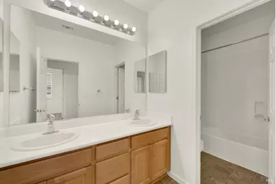 812 Purple Sage Drive, Vacaville, CA 95687 - Photo 19
