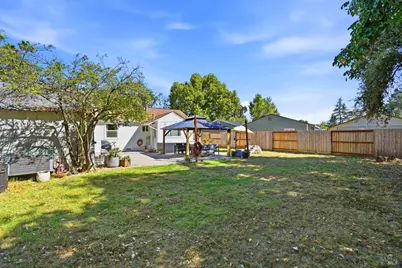 732 Blossom Way, Santa Rosa, CA 95401 - Photo 31