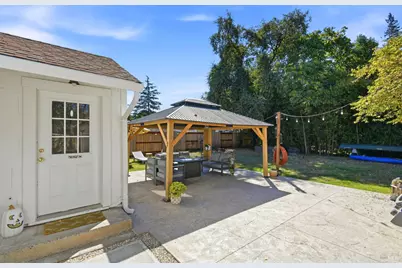 732 Blossom Way, Santa Rosa, CA 95401 - Photo 29