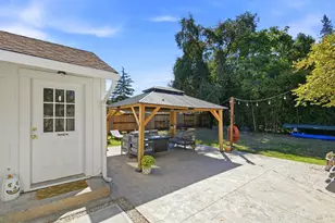 732 Blossom Way, Santa Rosa, CA 95401 - Photo 29