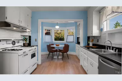 3050 Millsbrae Avenue, Oakland, CA 94605 - Photo 11